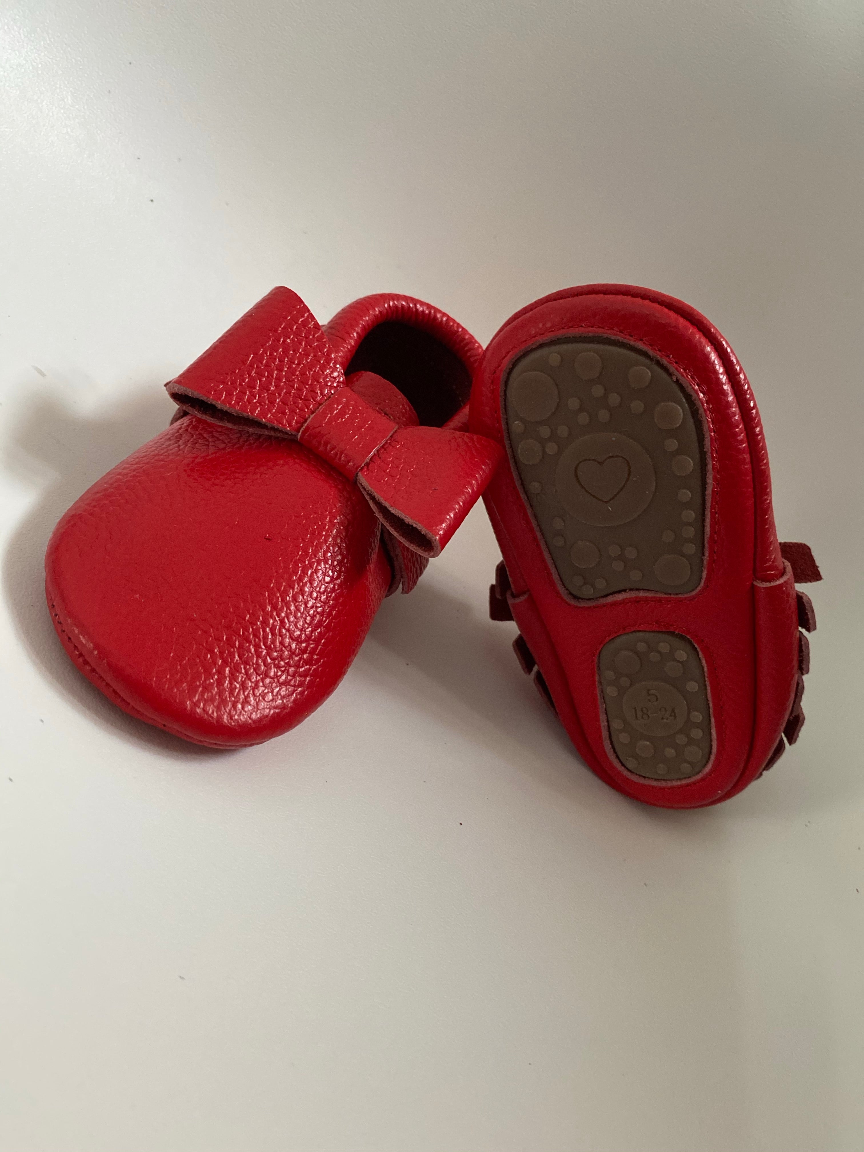 Red Bow Moccs